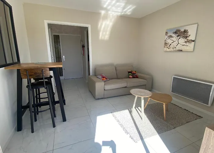 Appartement Cosy A Sanary Plage De Portissol-Climatise-Parking Prive